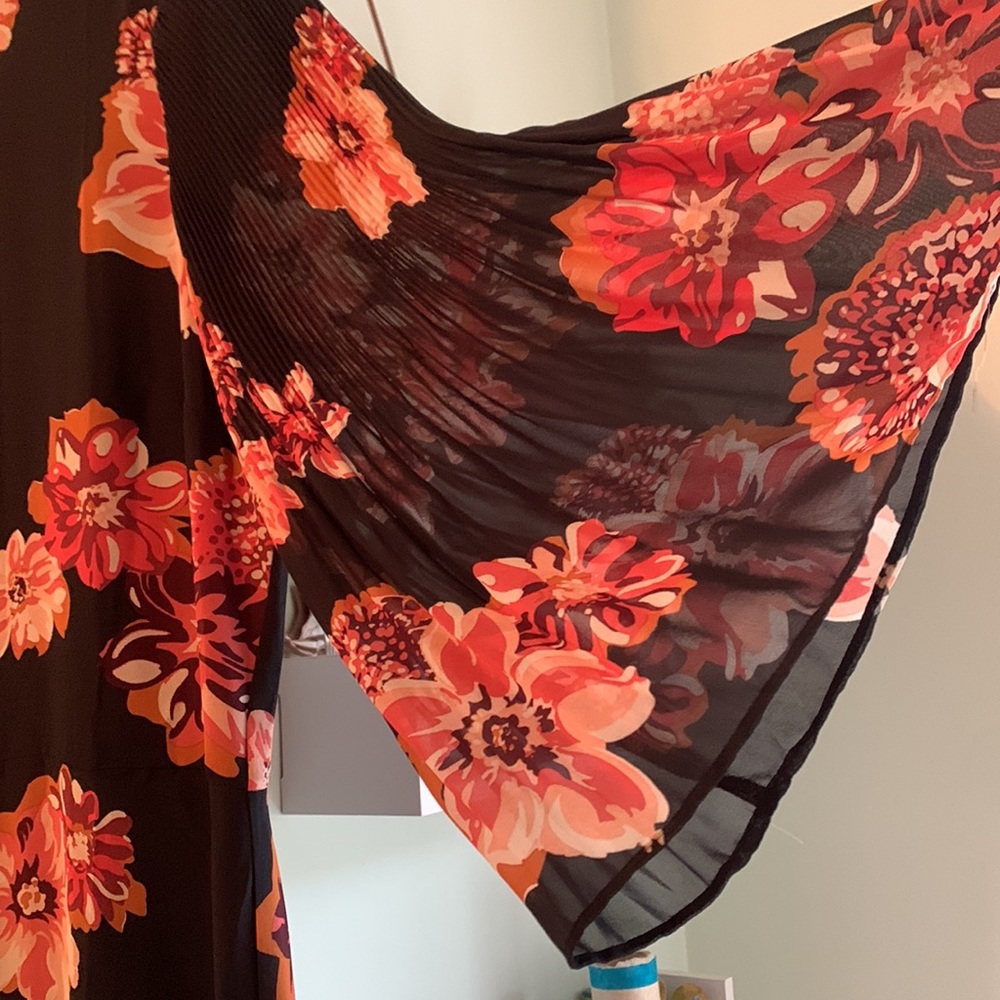 Ann Taylor Factory Flutter Sleeve dress - Picture 3 of 4